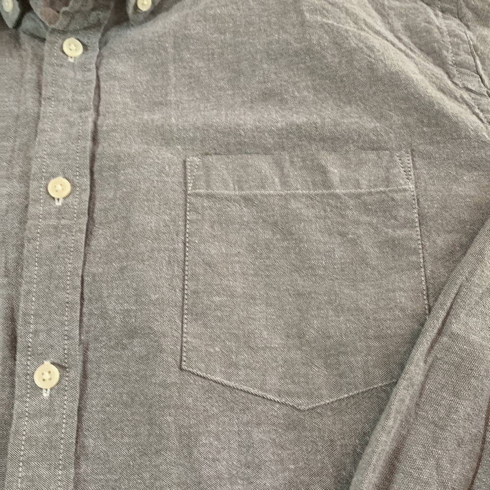 Men’s St. John’s Bay brown/gray button-up shirt.  Size XL - Picture 3 of 5